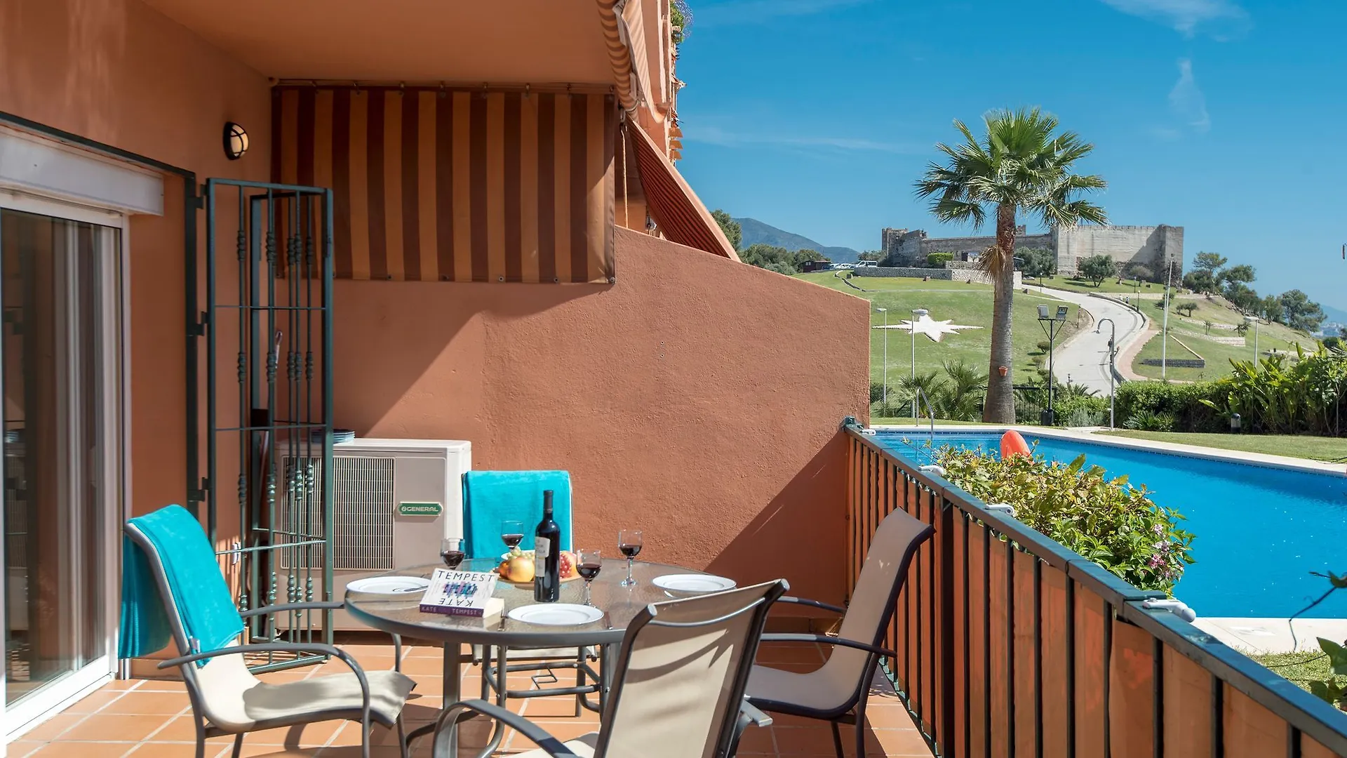 Cubo'S Apartamento Playa Castillo Sohail Fuengirola